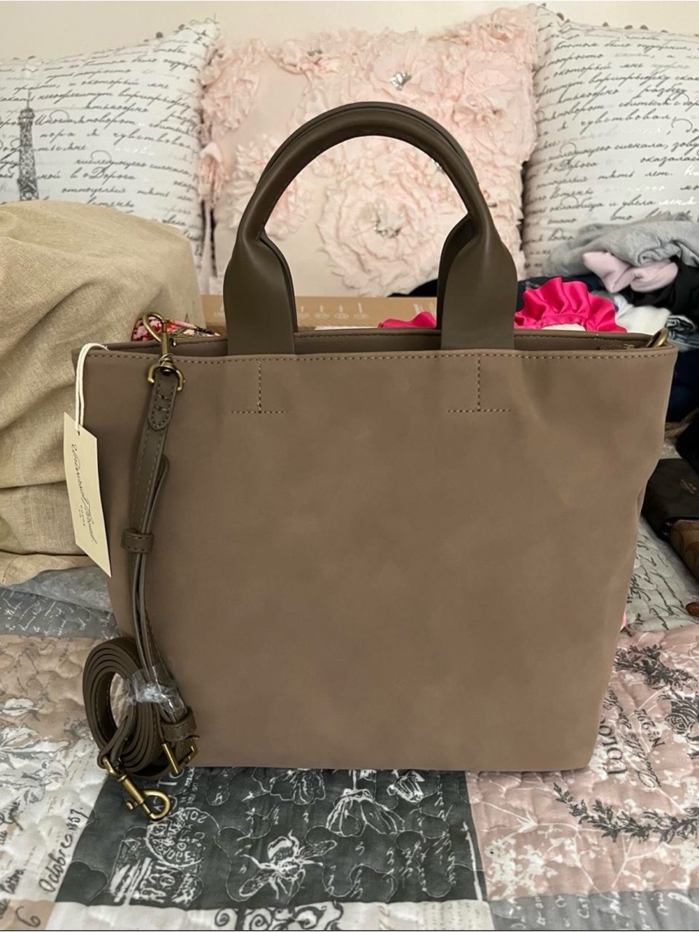 Universal Thread Taupe Tote Bag with Brown Handles